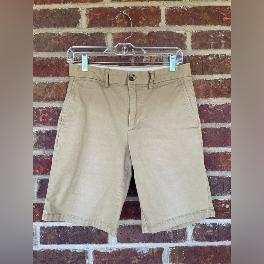 Teen Boy’s/Men’s Old Navy Ultimate Slim Built-In Flex Khaki Shorts Size 28